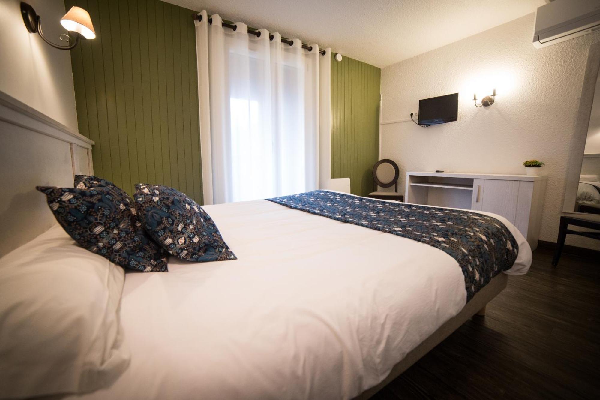 Hotel Le Catinat Fleuri Guillestre Esterno foto