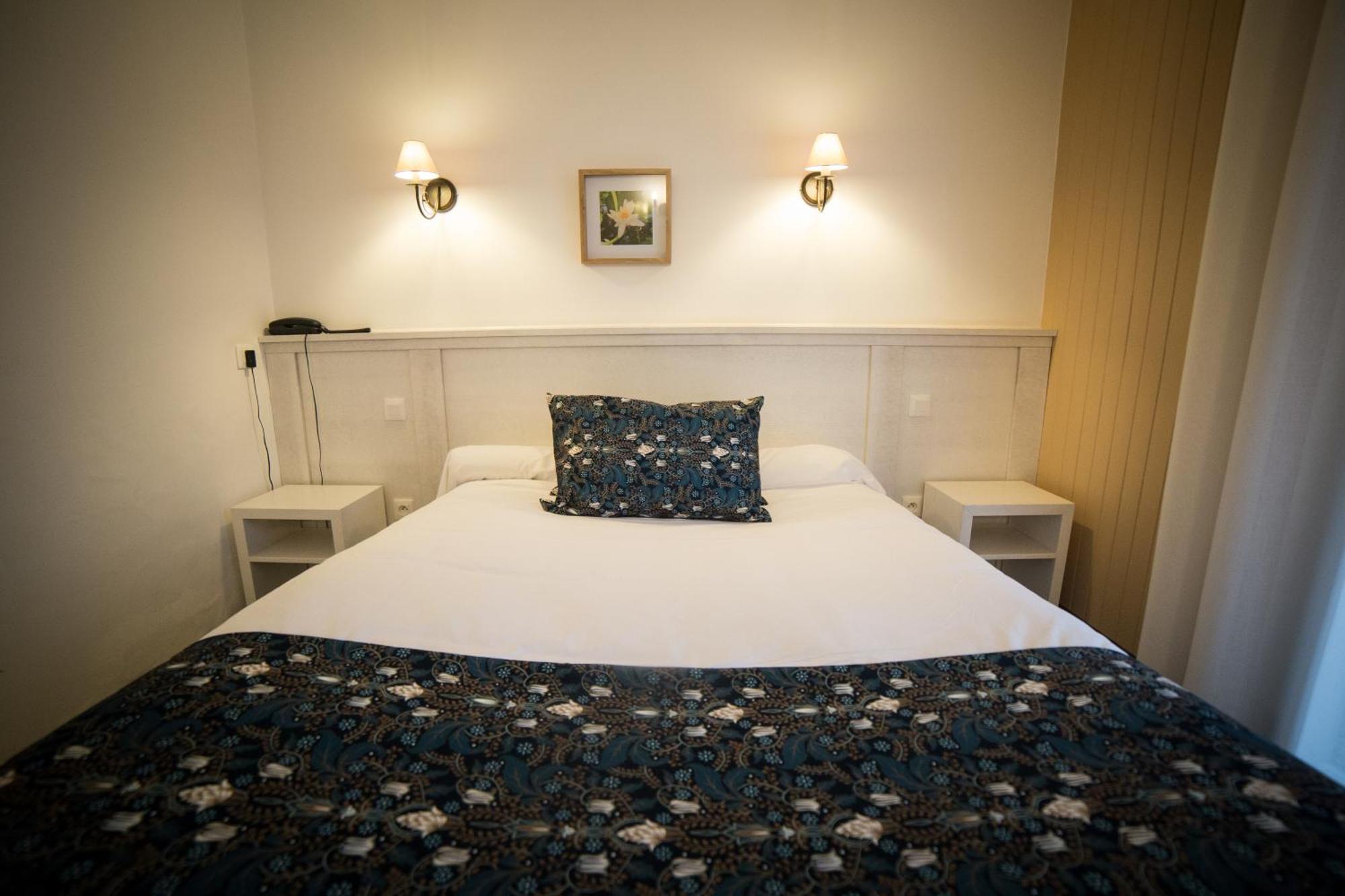 Hotel Le Catinat Fleuri Guillestre Esterno foto