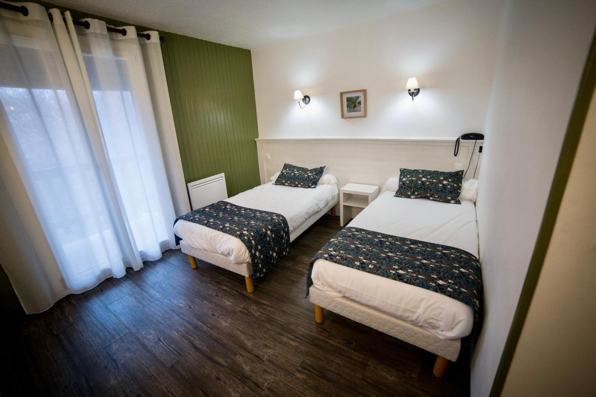 Hotel Le Catinat Fleuri Guillestre Esterno foto