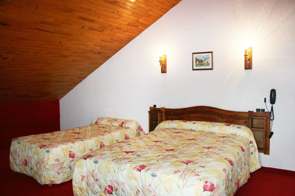 Hotel Le Catinat Fleuri Guillestre Esterno foto