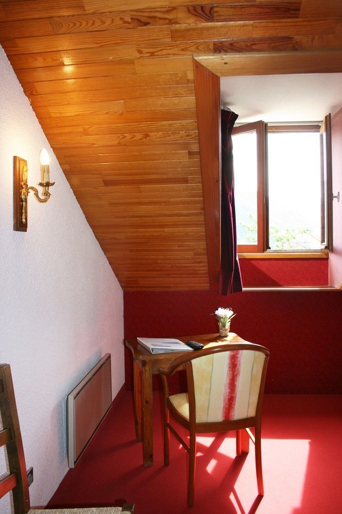 Hotel Le Catinat Fleuri Guillestre Esterno foto